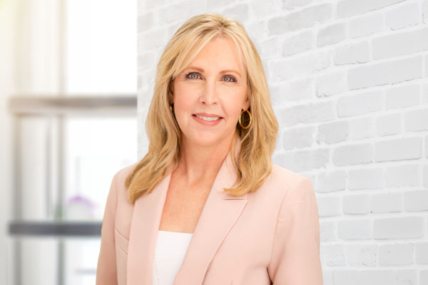 Paula Richmond headshot